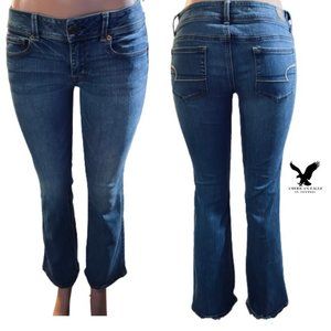 AMERICAN EAGLE OUTFITTERS | SZ8 KICKBOOT JEANS